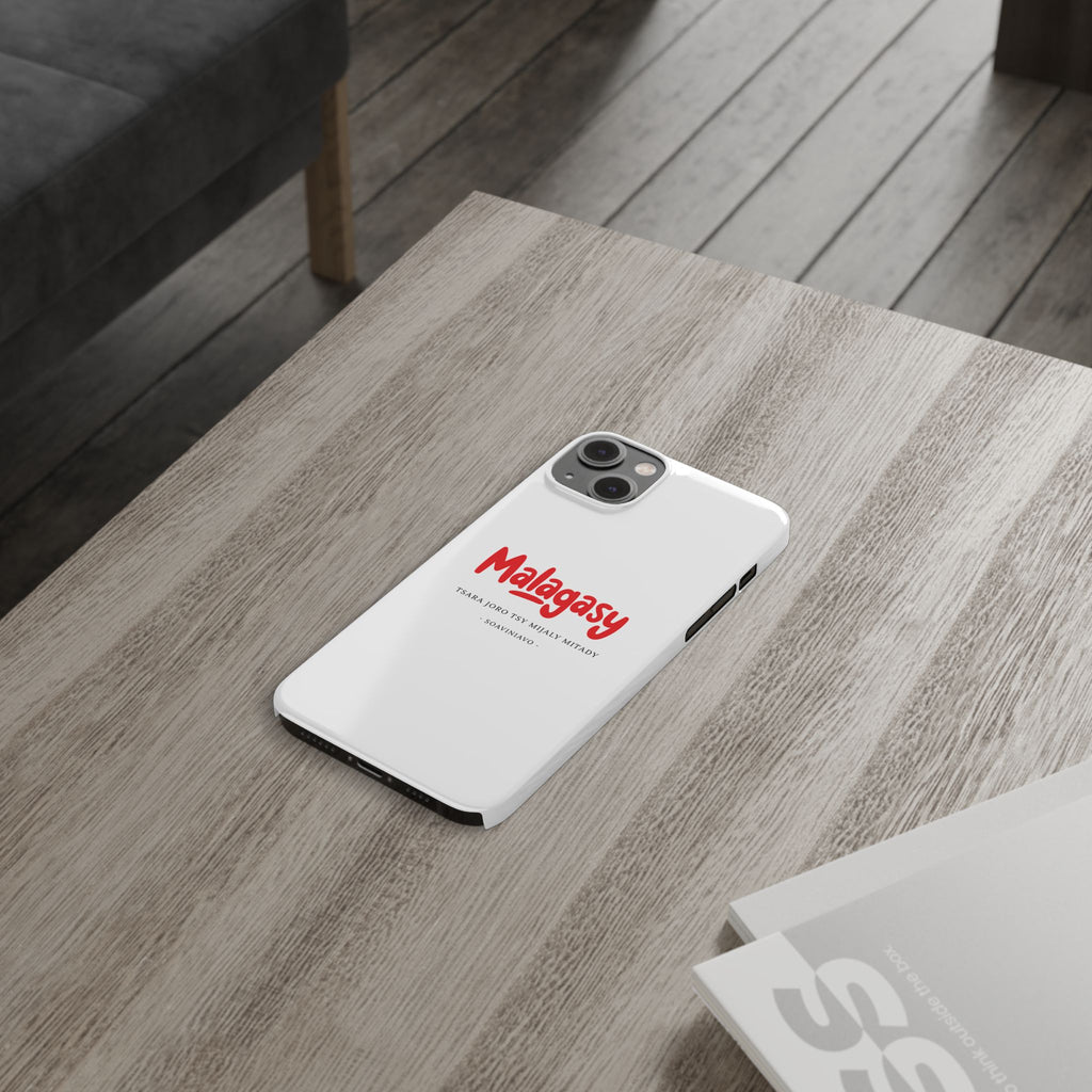 Coque fine “Malagasy” – Écriture rouge